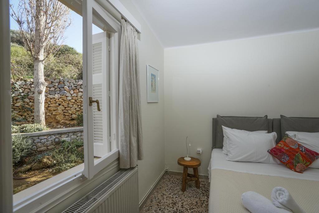 Beach Front House Kalamaki Bungalow Kato Galatas Exterior foto